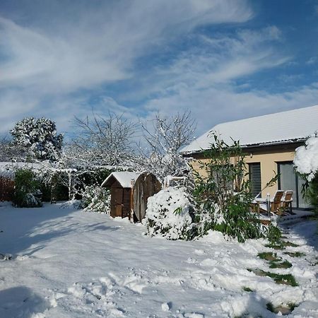 Gite Avec Option Bien-Etre Sur La Veloscenie Montigny-le-Chartif Exterior photo